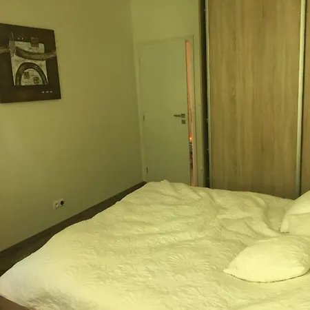 Apartman Adam Lägenhet *