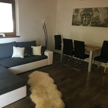 Lägenhet Apartman Adam